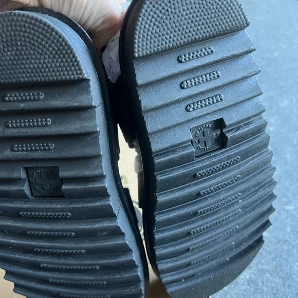 DR MARTENS VOSS II WOMEN'S LEATHER STRAP SANDALS - Picture 6 of 7